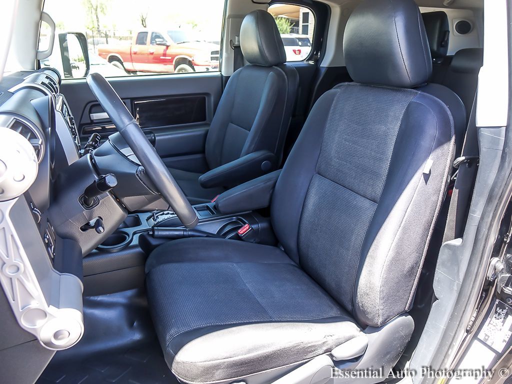 Sold 2014 Toyota FJ Cruiser 4WD in Chandler